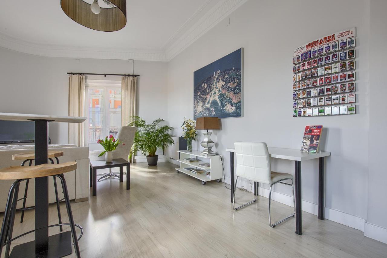 Hostal Besaya Мадрид Екстериор снимка
