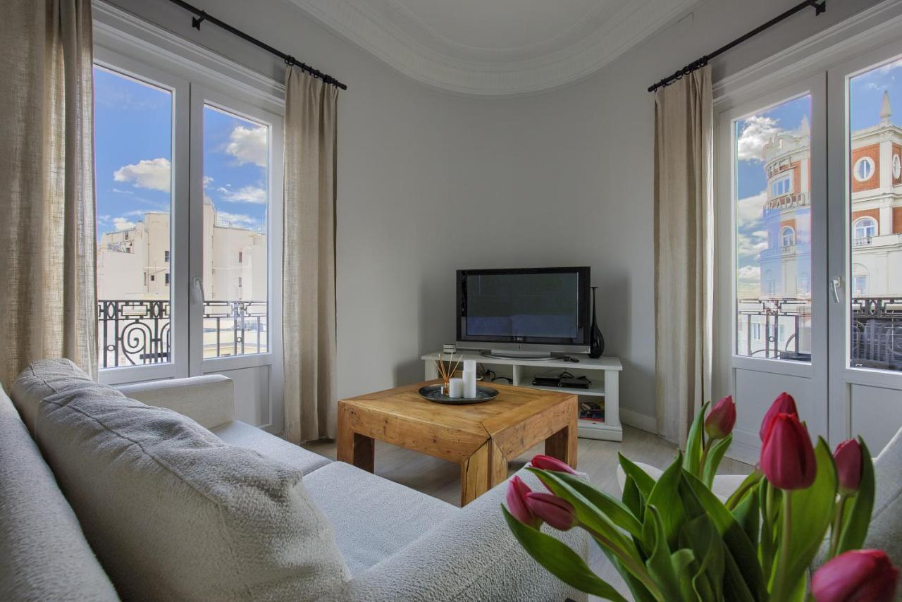 Hostal Besaya Мадрид Екстериор снимка